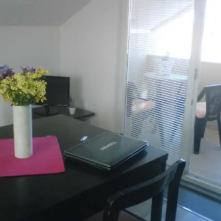 Apartment Studio Len - In The Center Vodice